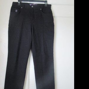 Gloria Vanderbilt black jeans 10 Petite
